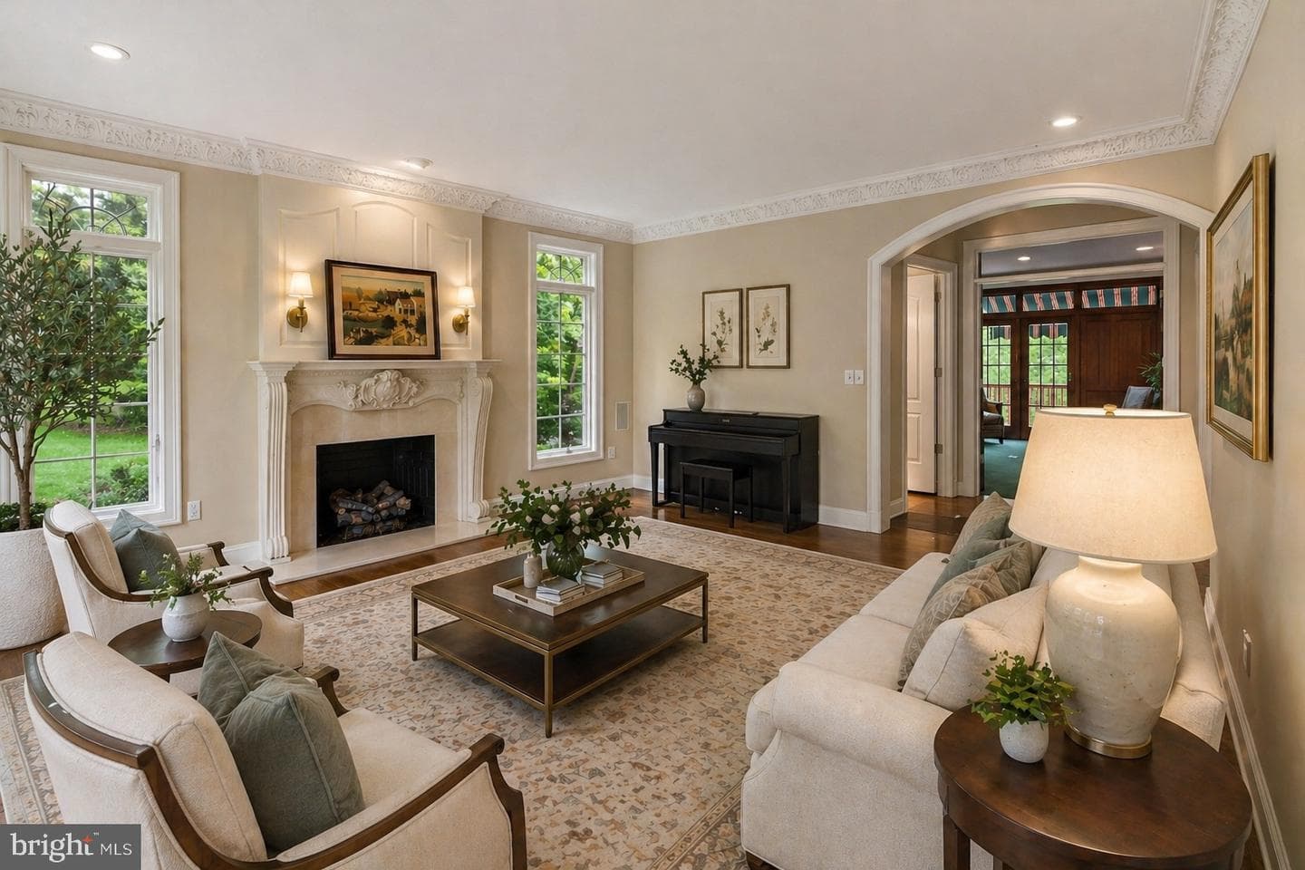 606 Longchamps Drive photo 6