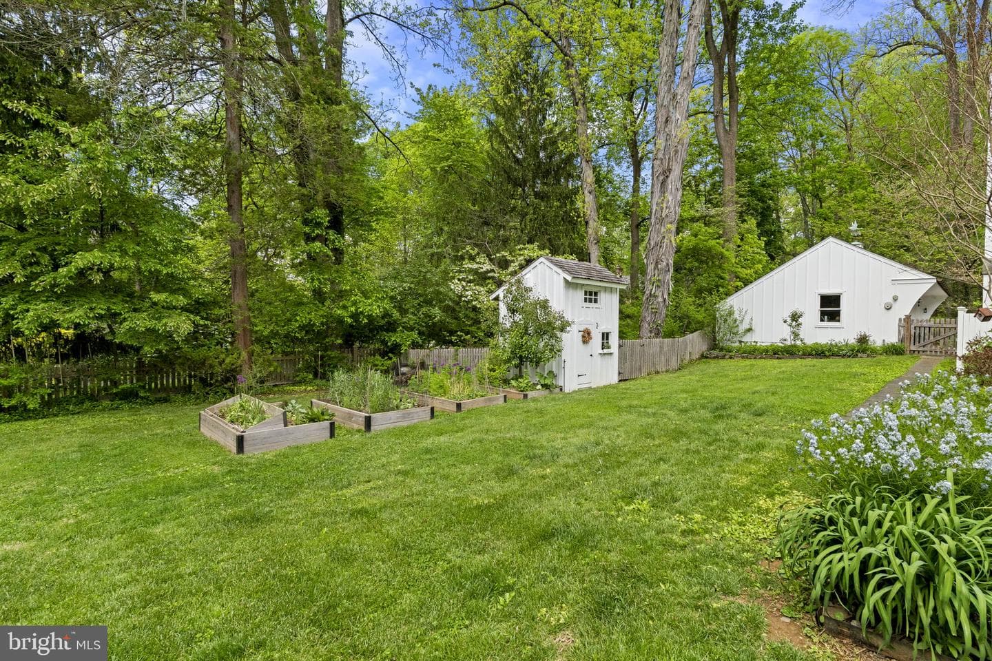 437 Church Road photo 62