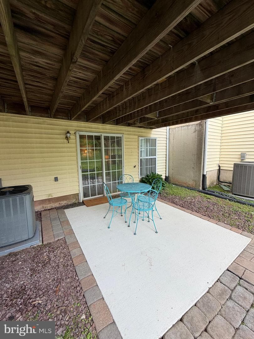 605 Coventry Pointe Lane photo 28