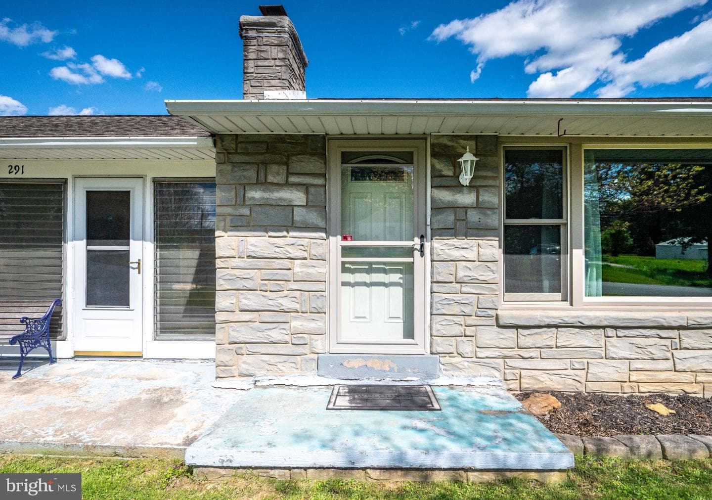 291 Watson Avenue photo 6