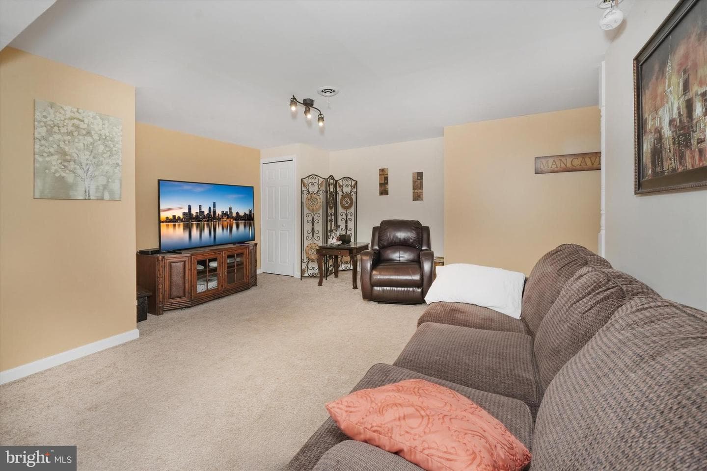 75 Auburn Road photo 21