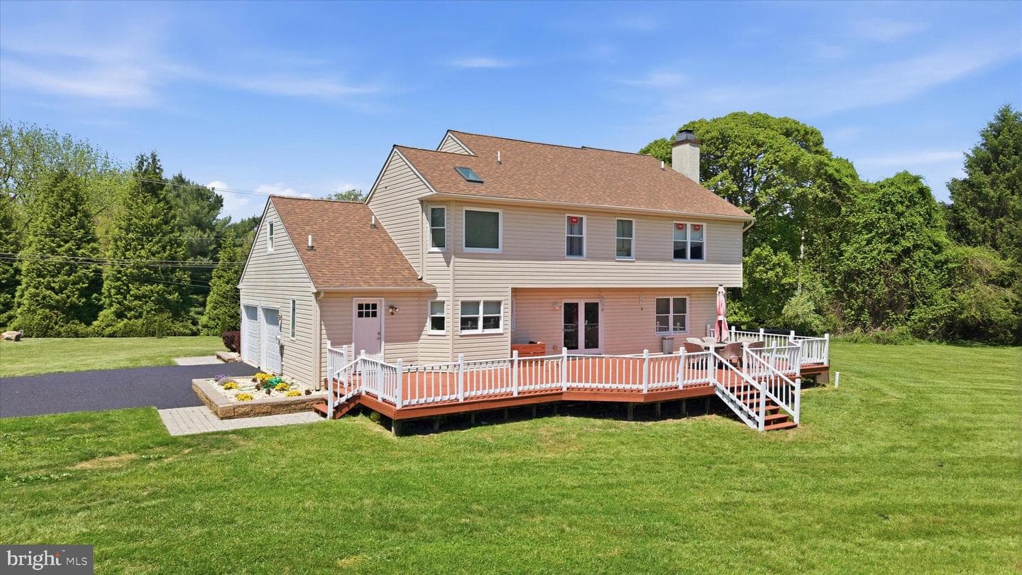 75 Auburn Road photo 3