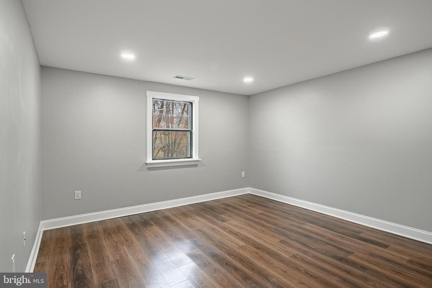239 Smallwood Court #239 photo 22