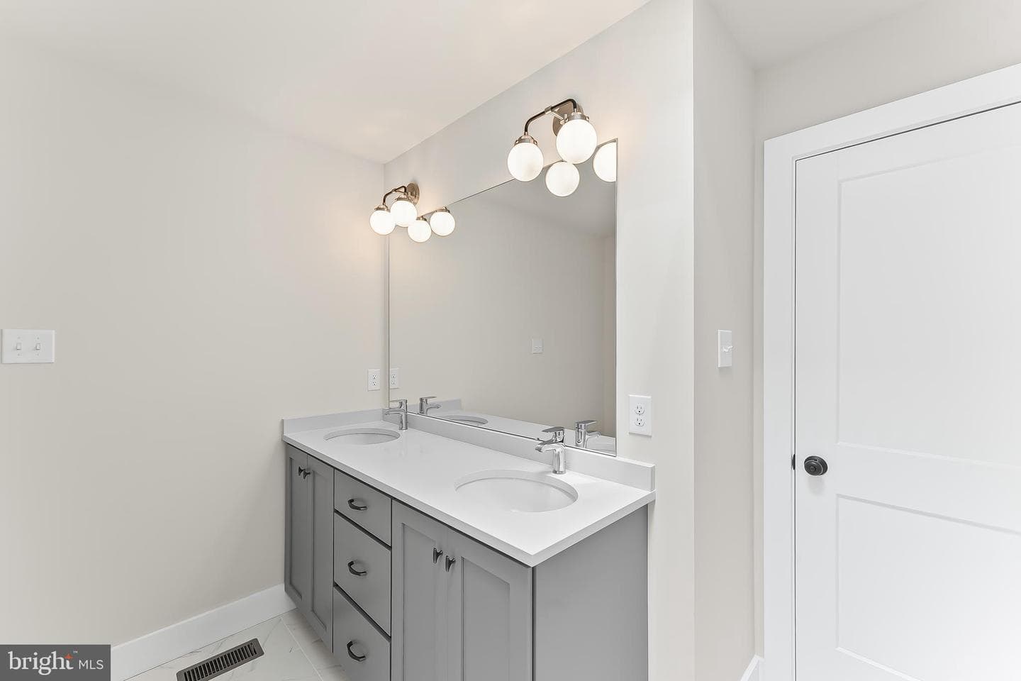 734 S Matlack Street photo 21