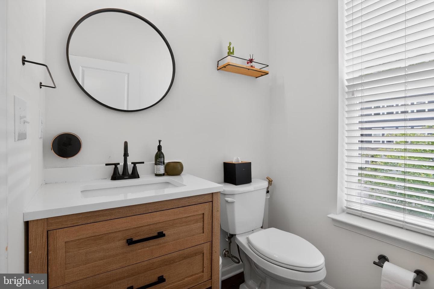 319 Dawson Place photo 9