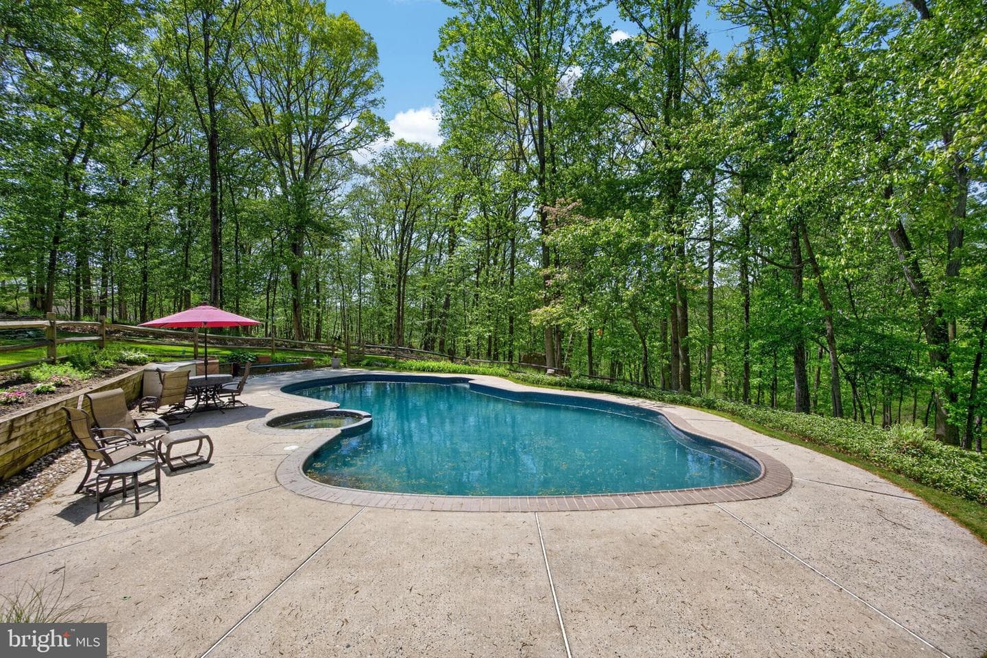 634 Pancoast Lane photo 42