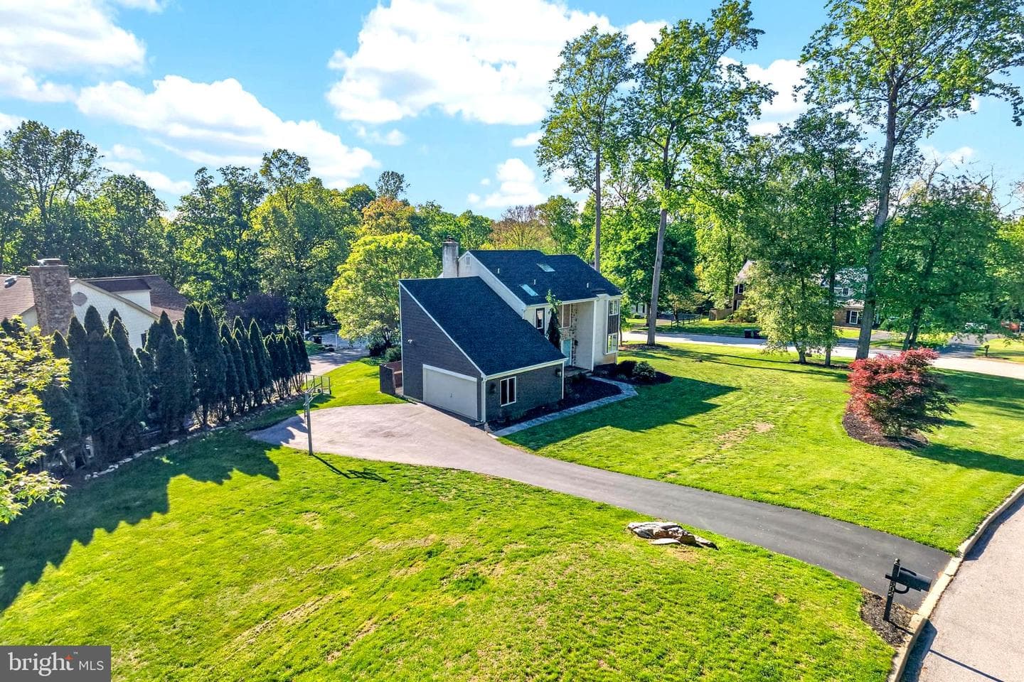 502 Buttonwood Drive photo 3