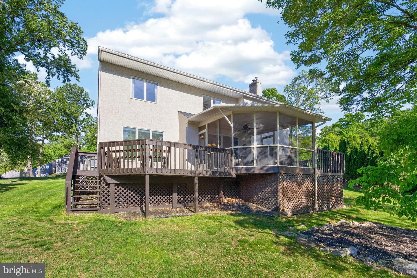 502 Buttonwood Drive photo 7
