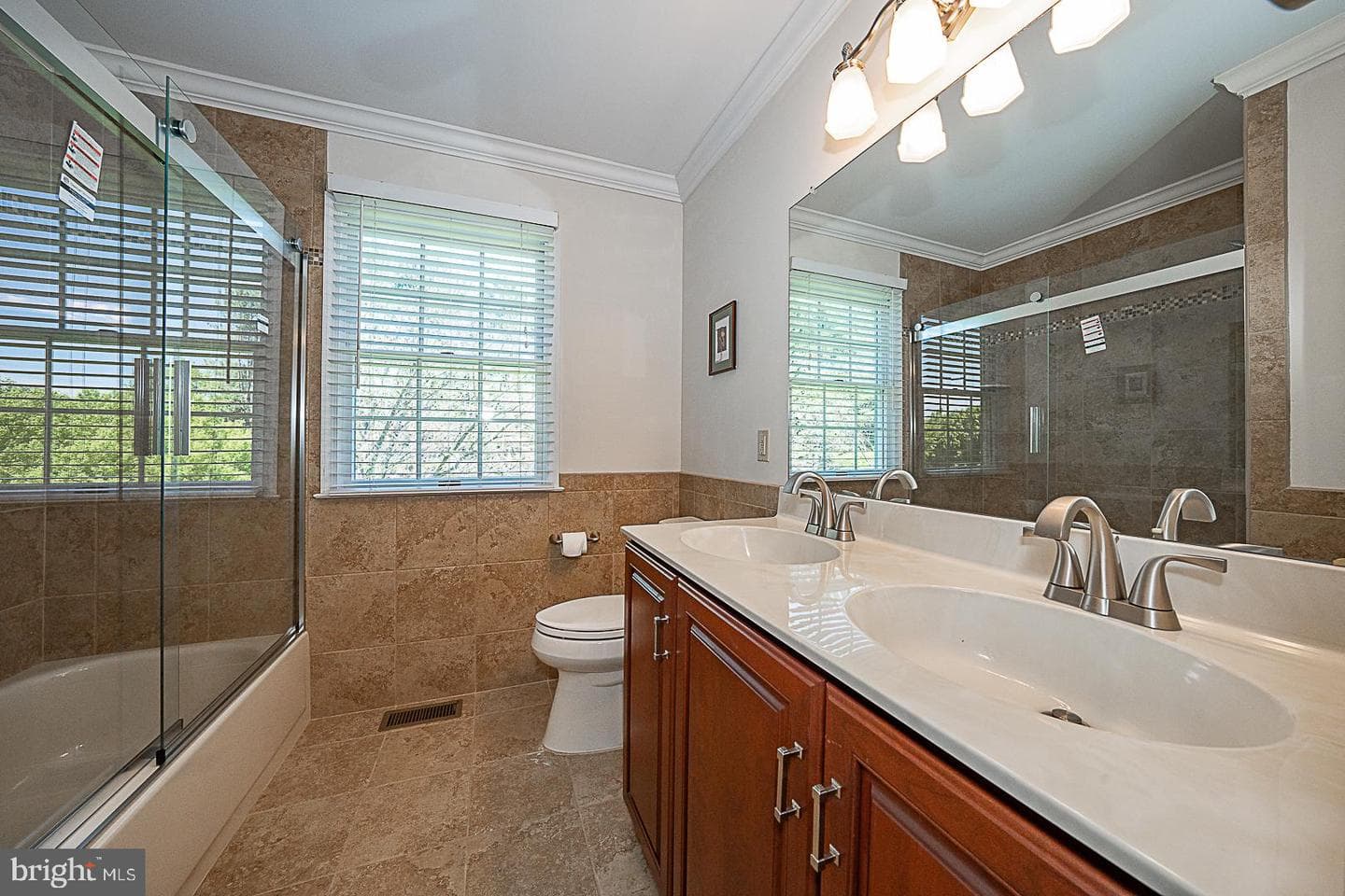 402 Chrislena Lane photo 22