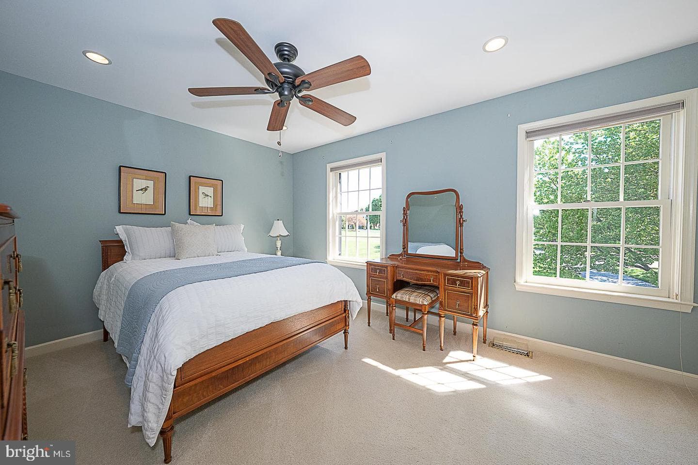 30 Spring Hill Lane photo 43