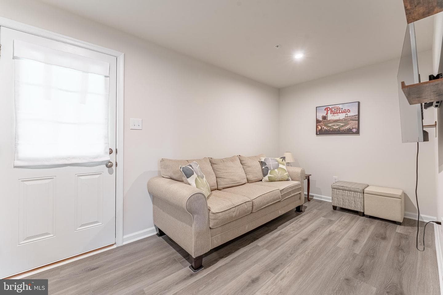235 Hamilton Lane photo 8