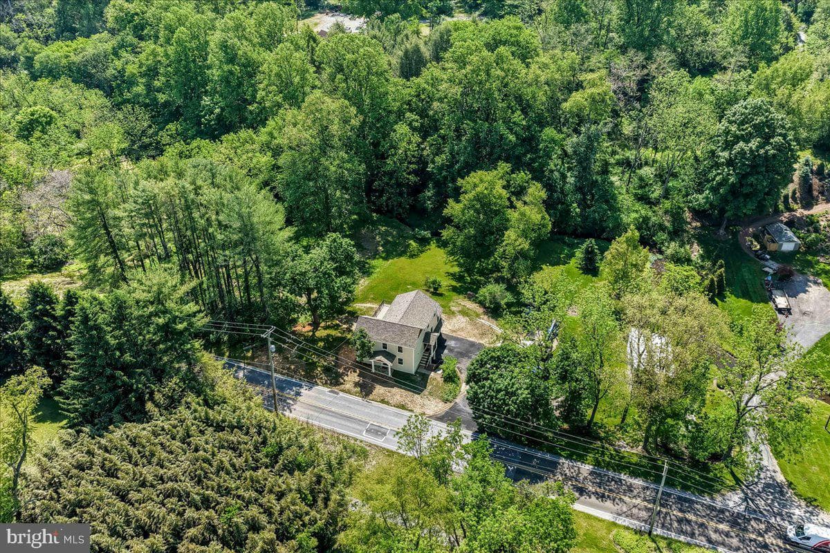 1861 Lenape Road photo 9