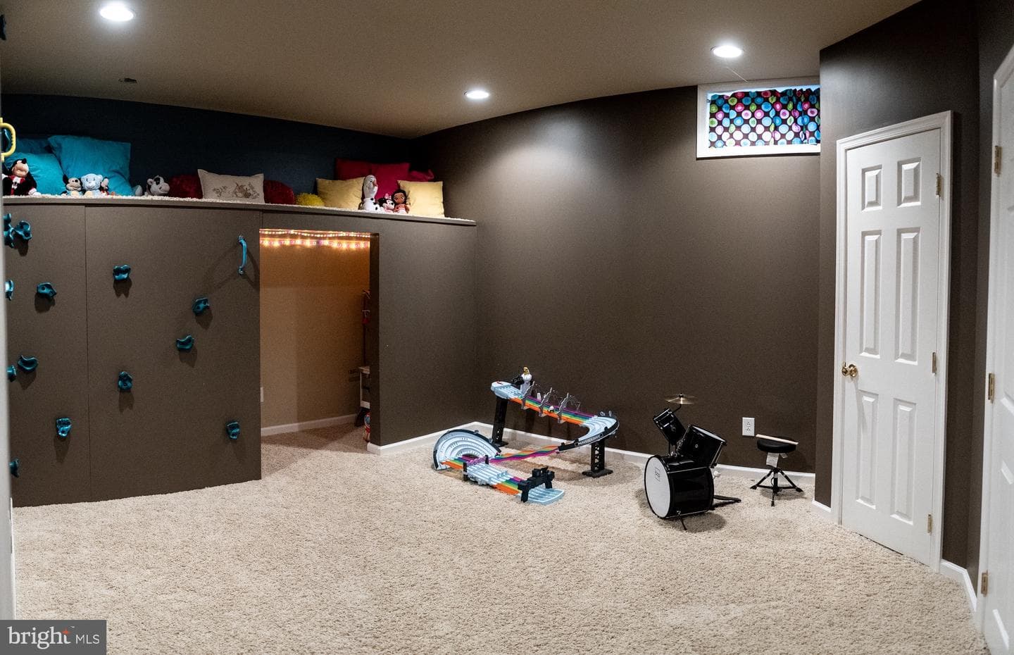 208 Belgian Drive photo 39