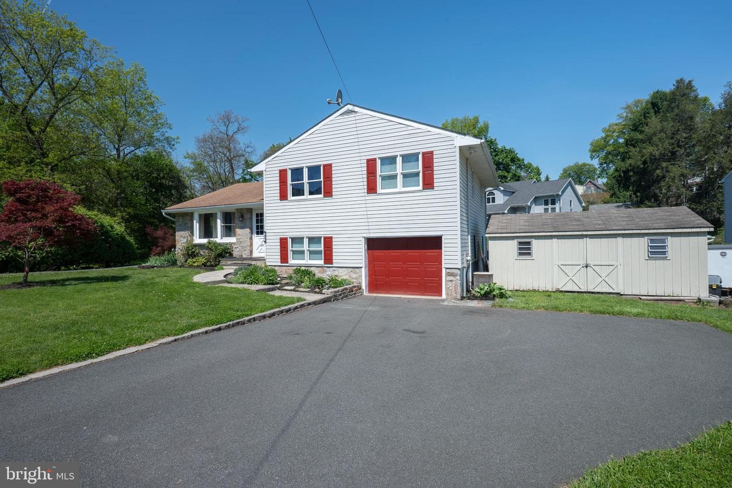 233 Poplar Street photo 3