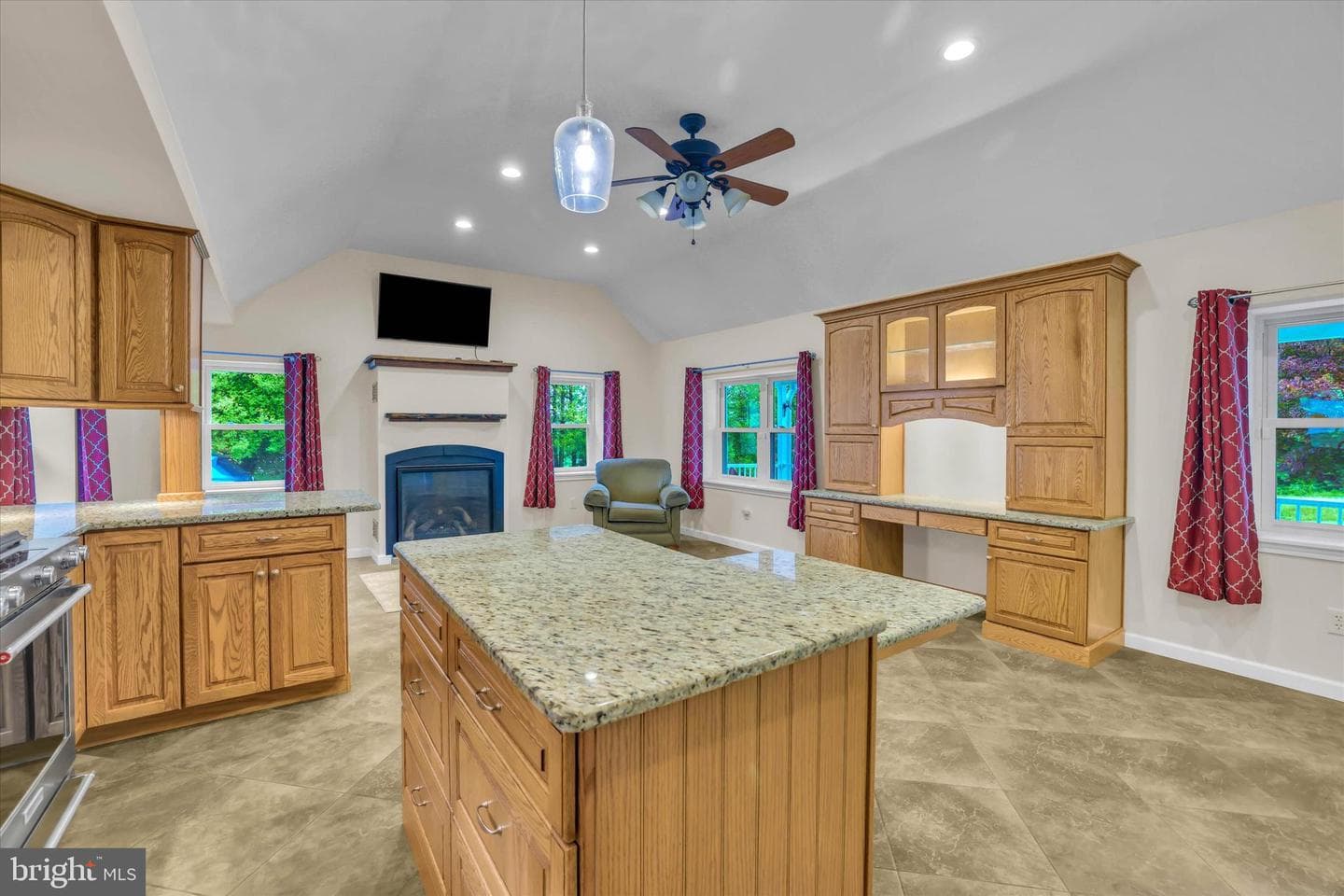 1014 N Bailey Road photo 6
