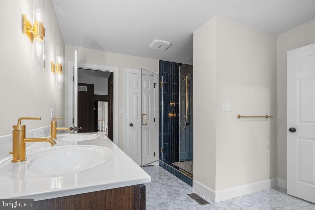 69 Ruth Avenue photo 28