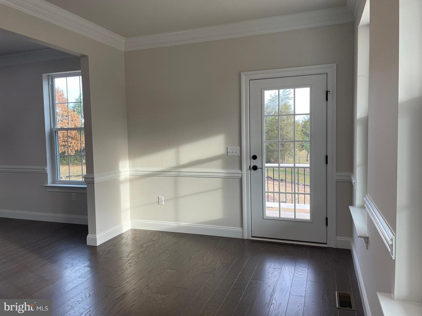 73 Ruth Ave photo 27