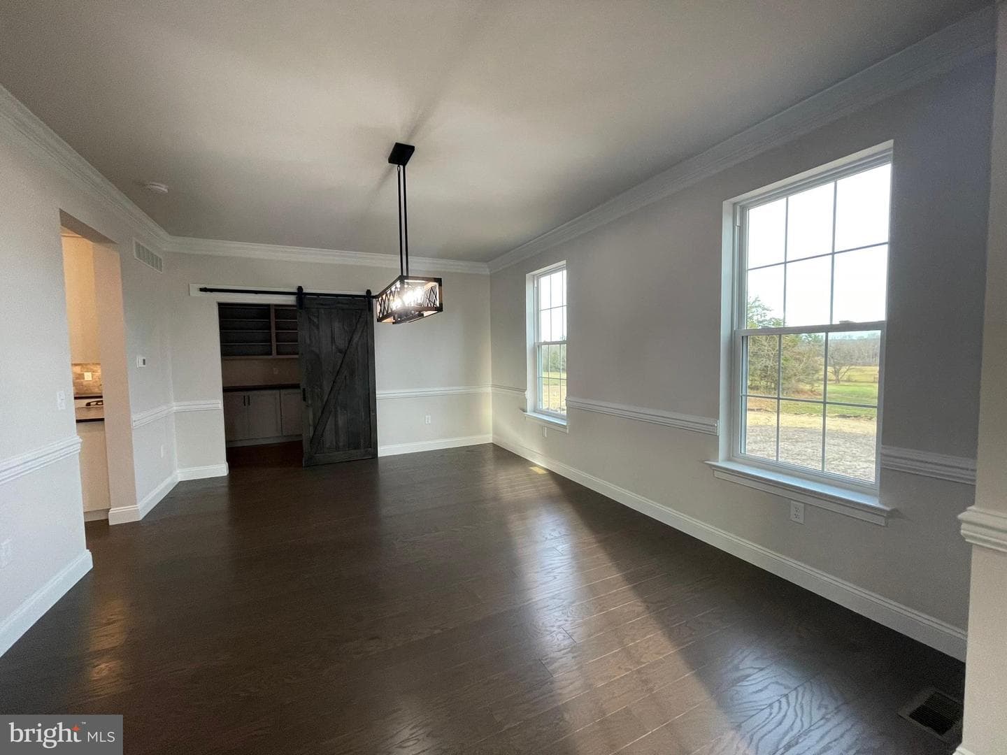 73 Ruth Ave photo 31