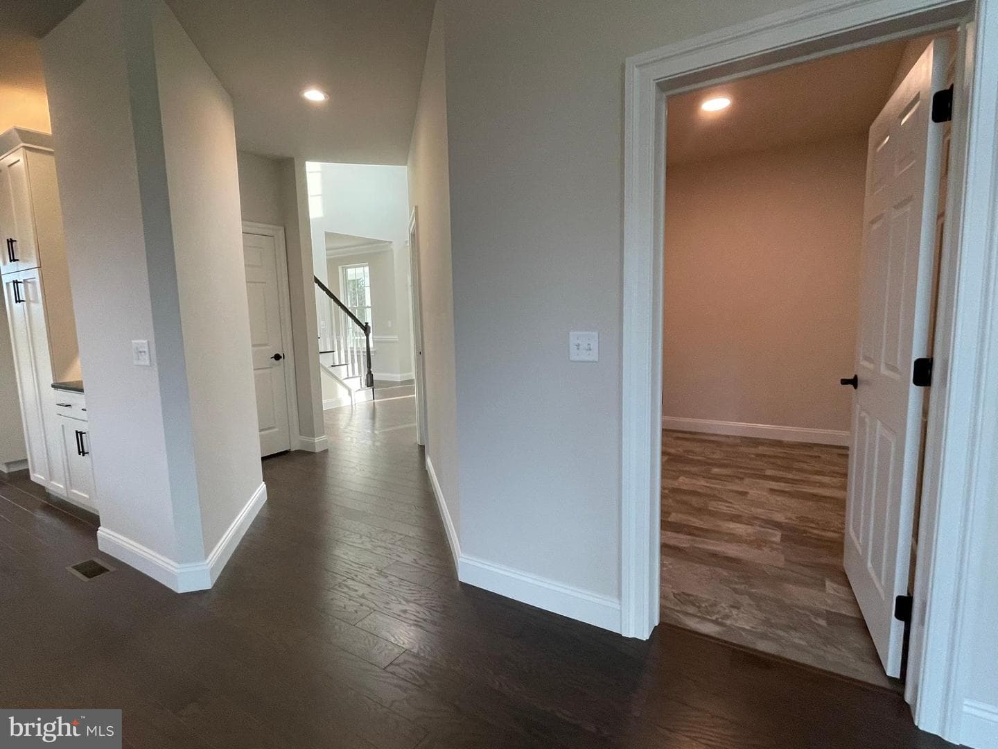 73 Ruth Ave photo 54