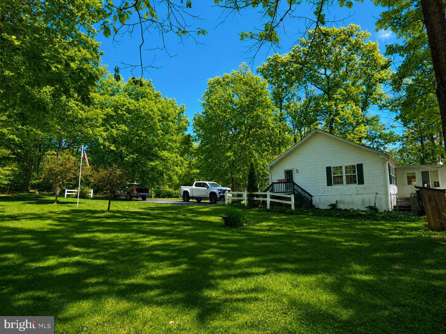 203 High Point Lane photo 4