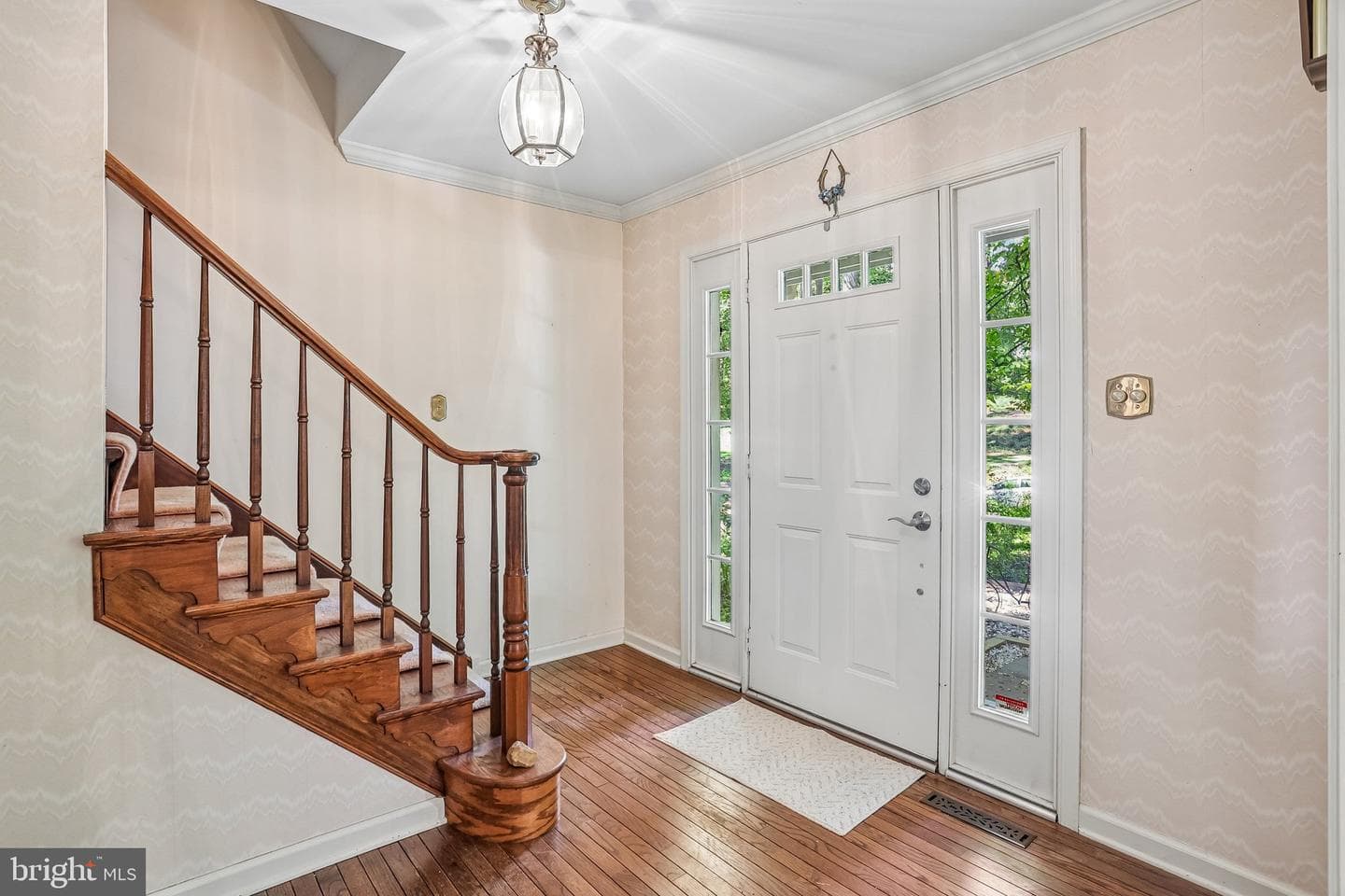 829 Nathan Hale Drive photo 4