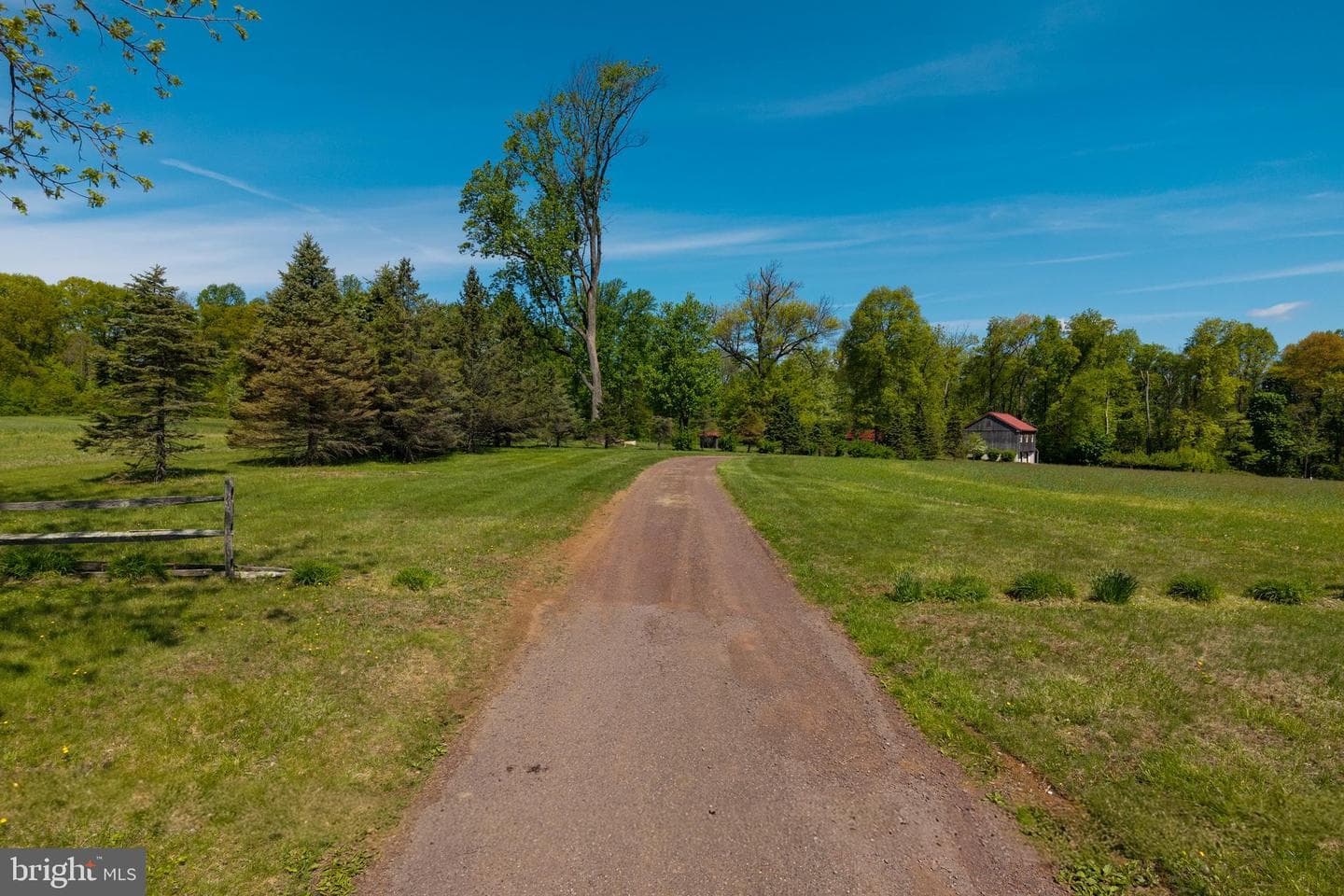 533 Mount Pleasant Road photo 2