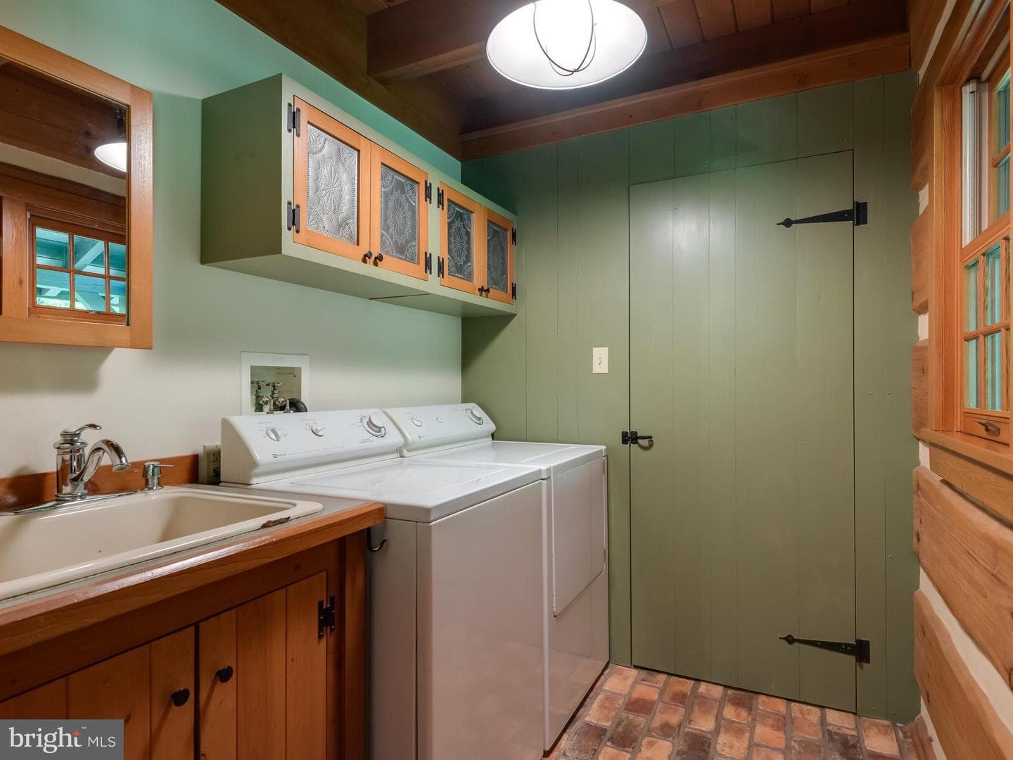 533 Mount Pleasant Road photo 22