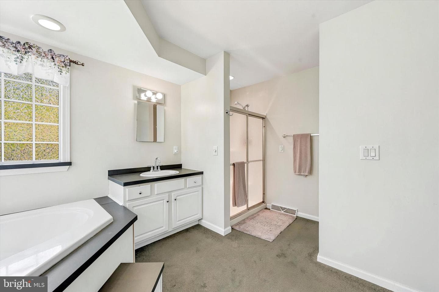 7 Kathleen Drive photo 20