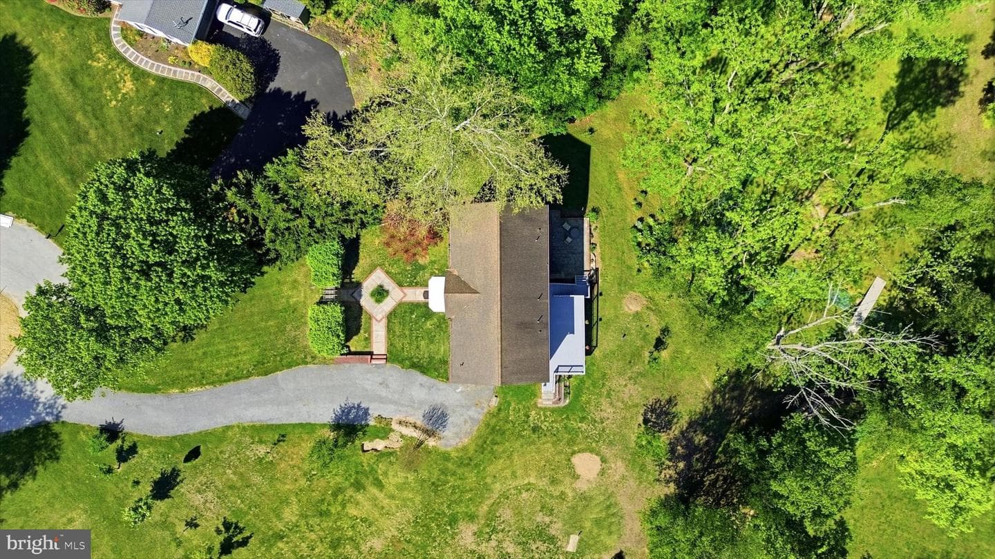 7 Kathleen Drive photo 40