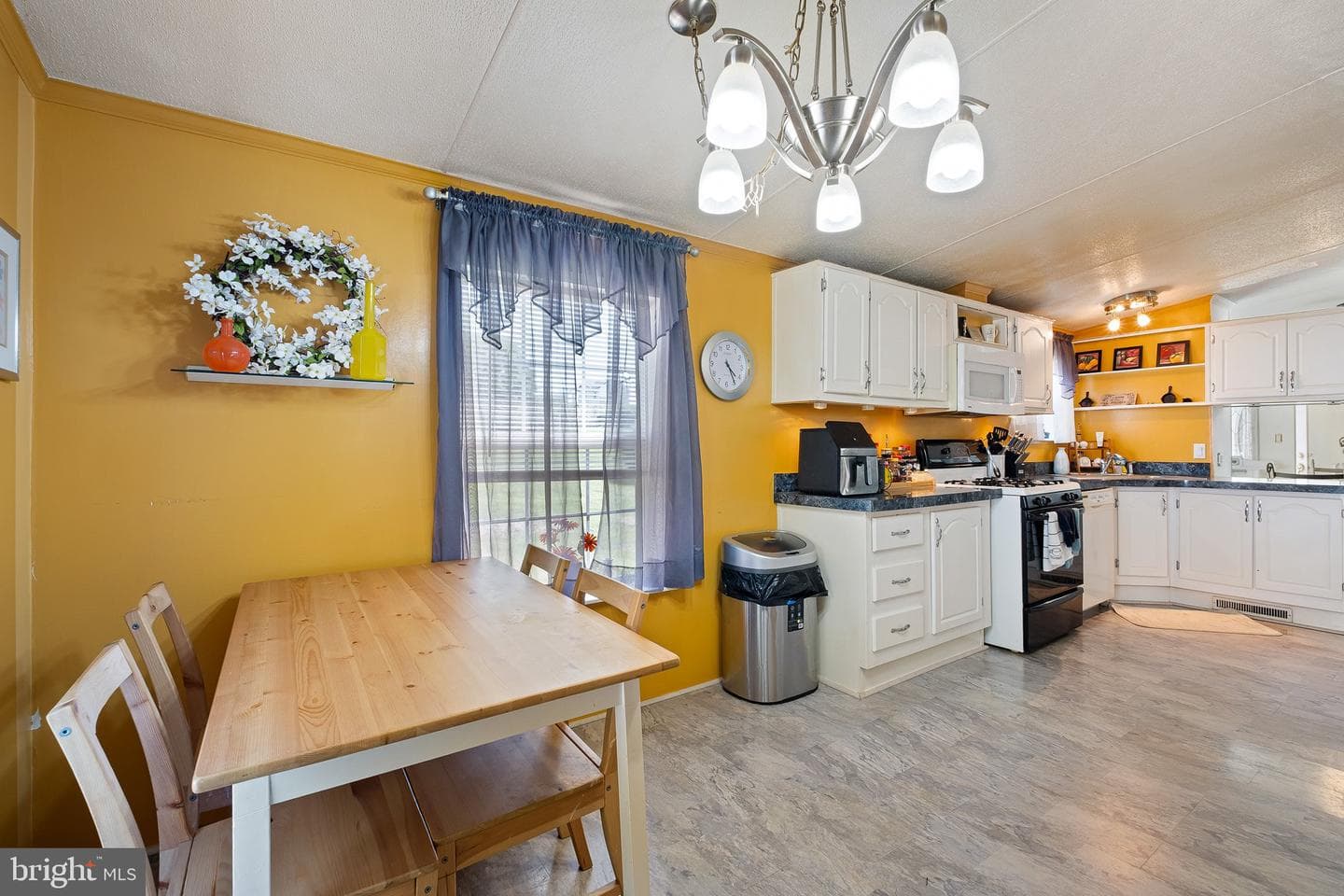1813 Twin House Road photo 6