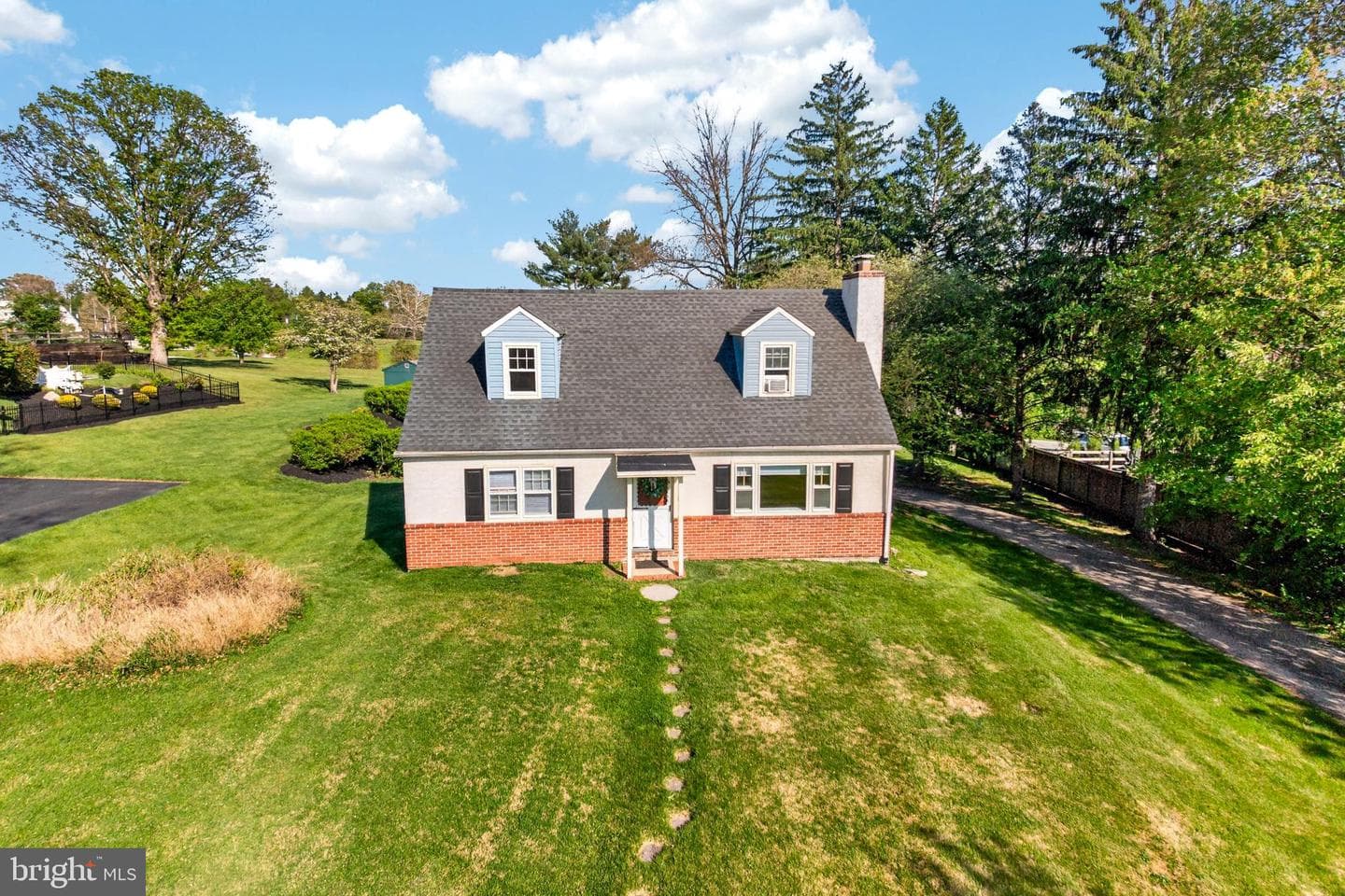 507 Saint Johns Circle
