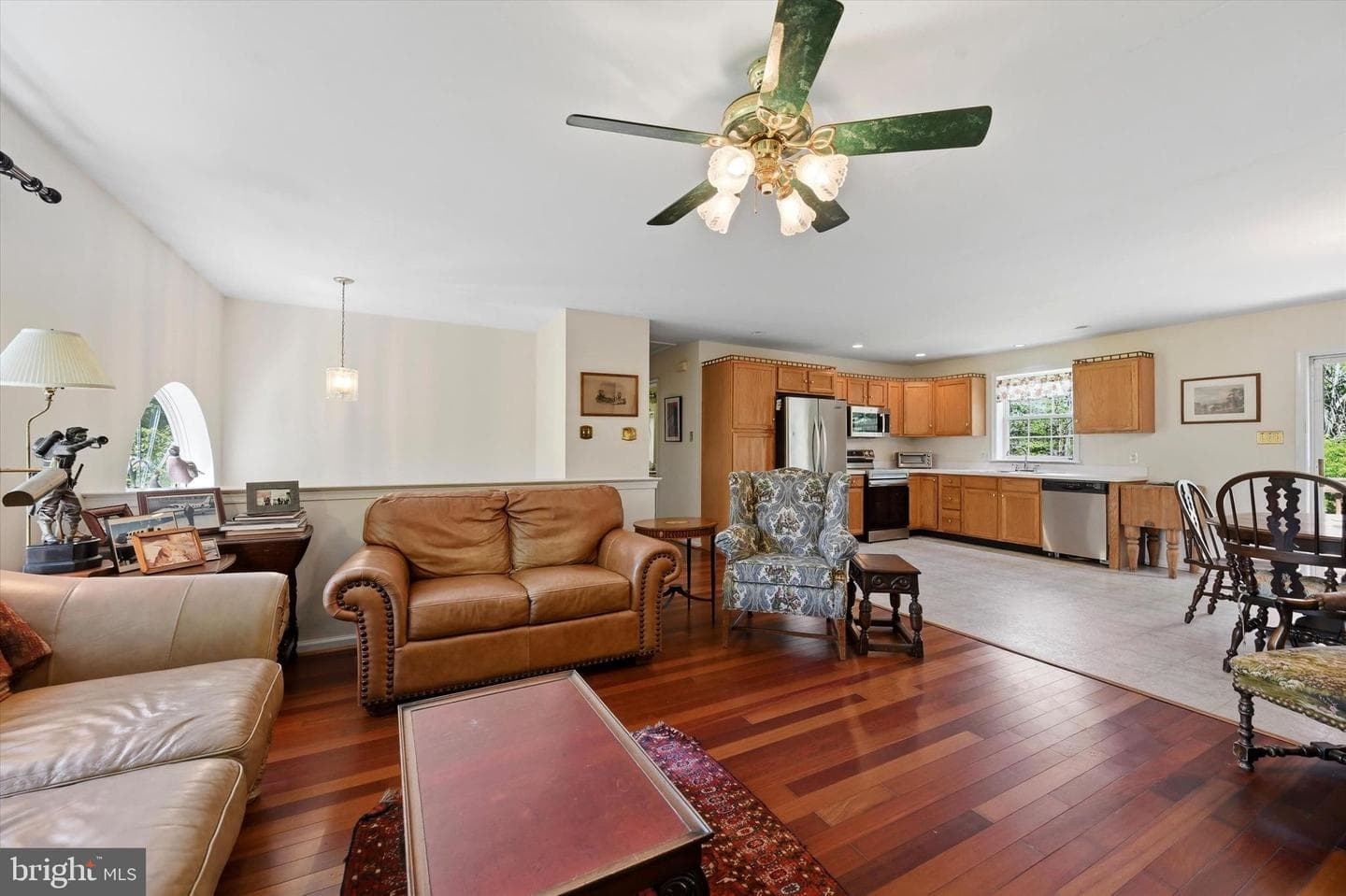 2265 Strasburg Road photo 4