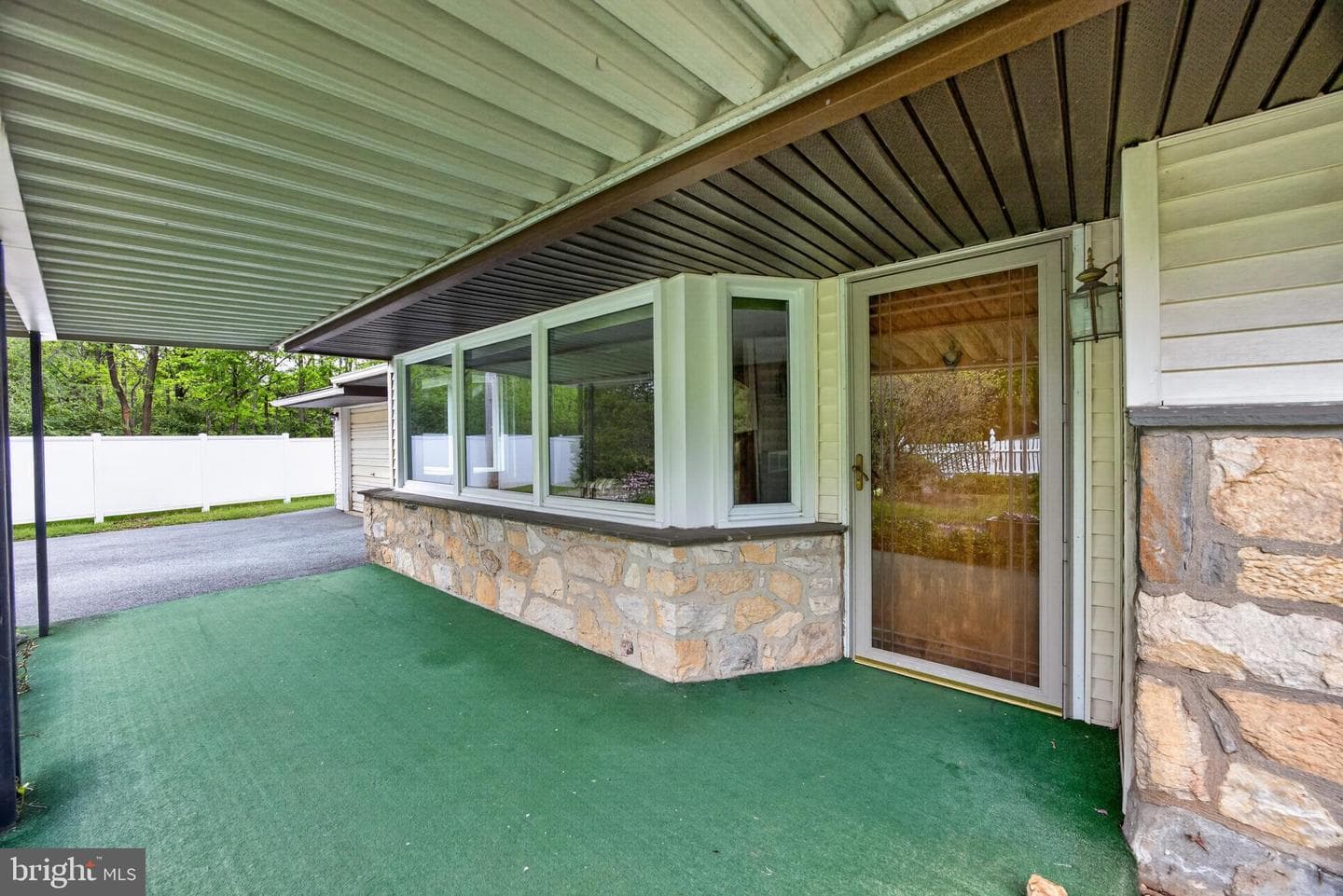 221 Hillside Drive photo 32