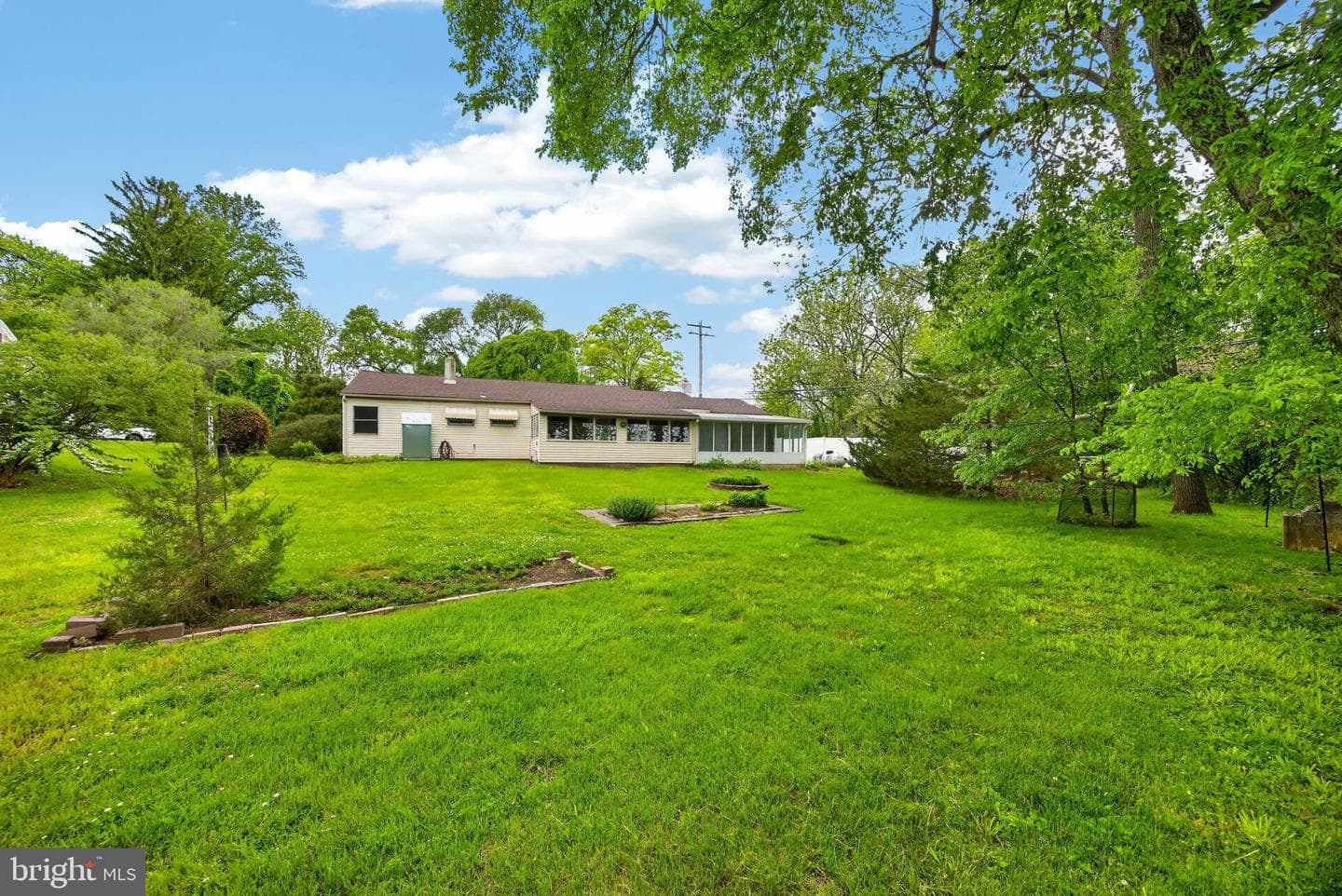 221 Hillside Drive photo 39