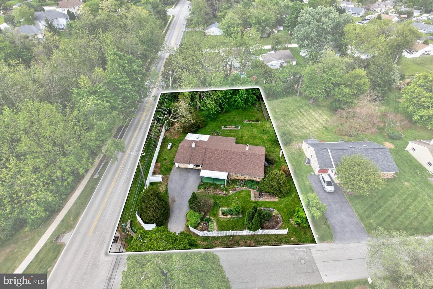 221 Hillside Drive photo 45