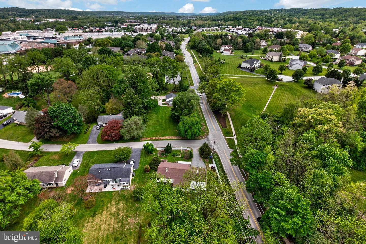 221 Hillside Drive photo 56