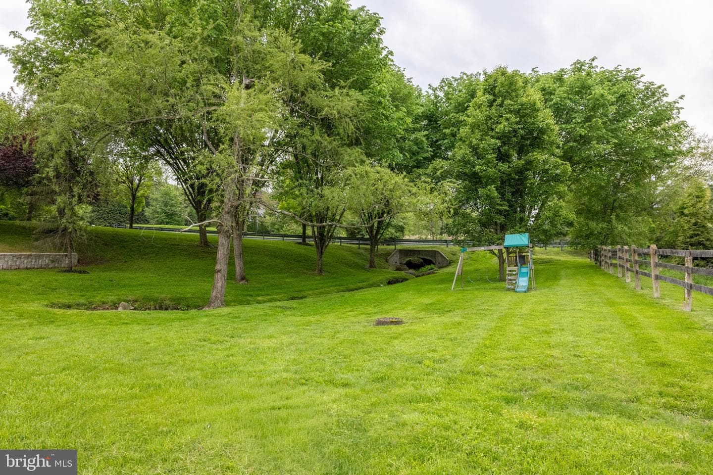 129 Berwick Drive photo 58