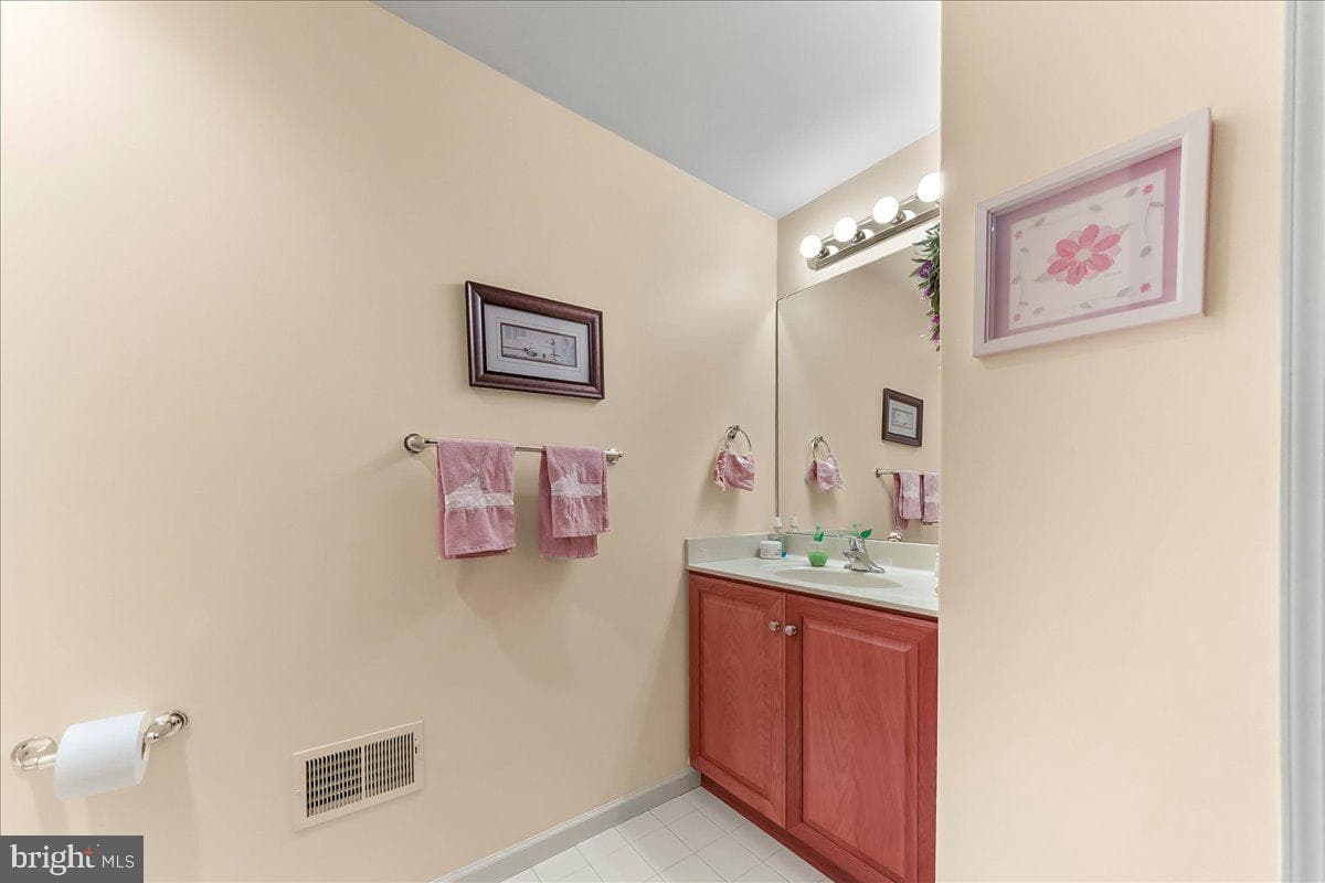 4 N Henley Drive photo 33