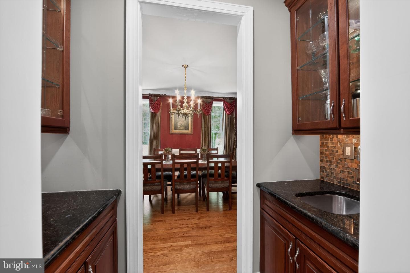 1315 Richmond Place photo 22