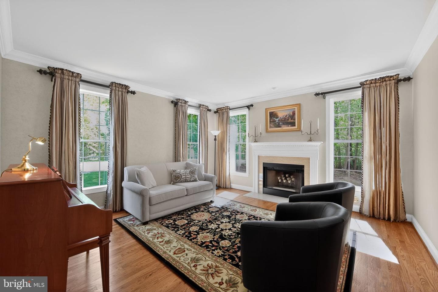 1315 Richmond Place photo 8