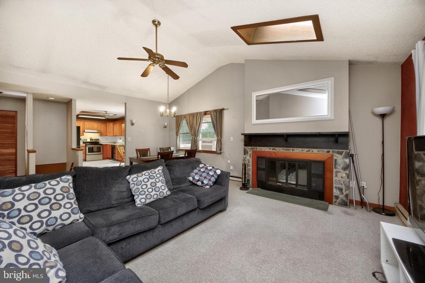 1121 Vermont Lane photo 14