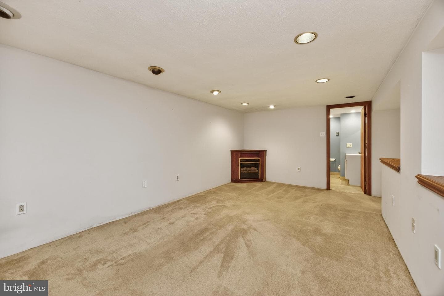 1121 Vermont Lane photo 22