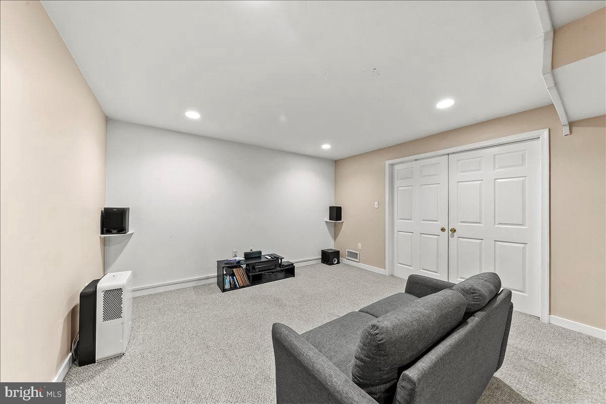 81 Rosemary Lane photo 33