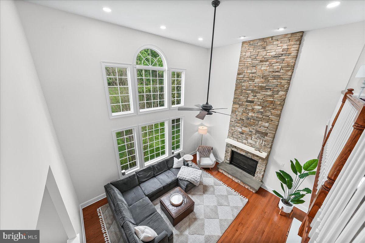 509 Radek Court photo 20