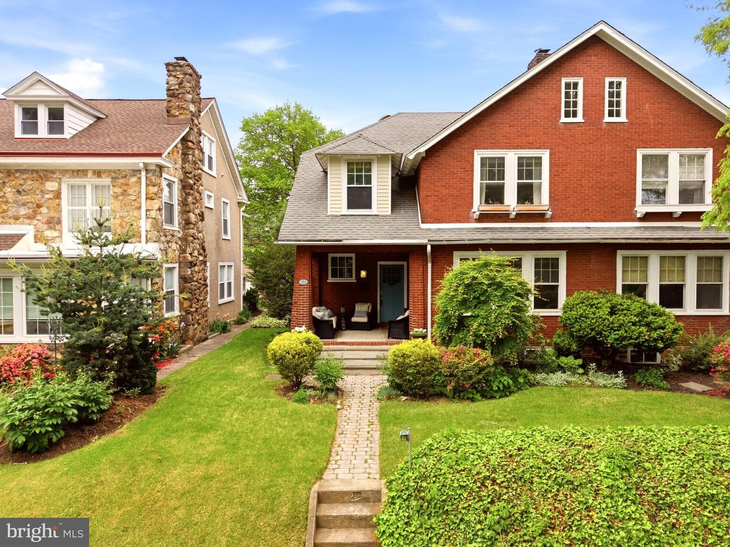 303 Price Street