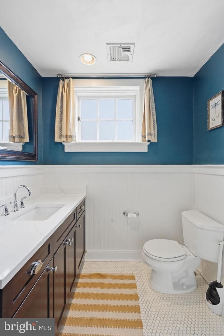 303 Price Street photo 38