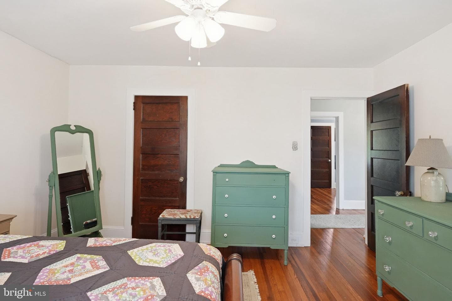 303 Price Street photo 41