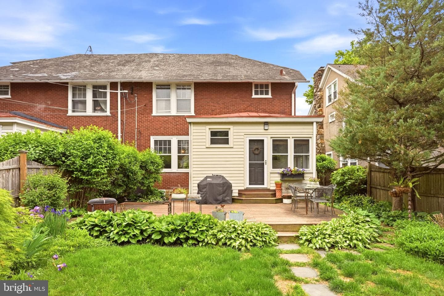 303 Price Street photo 55