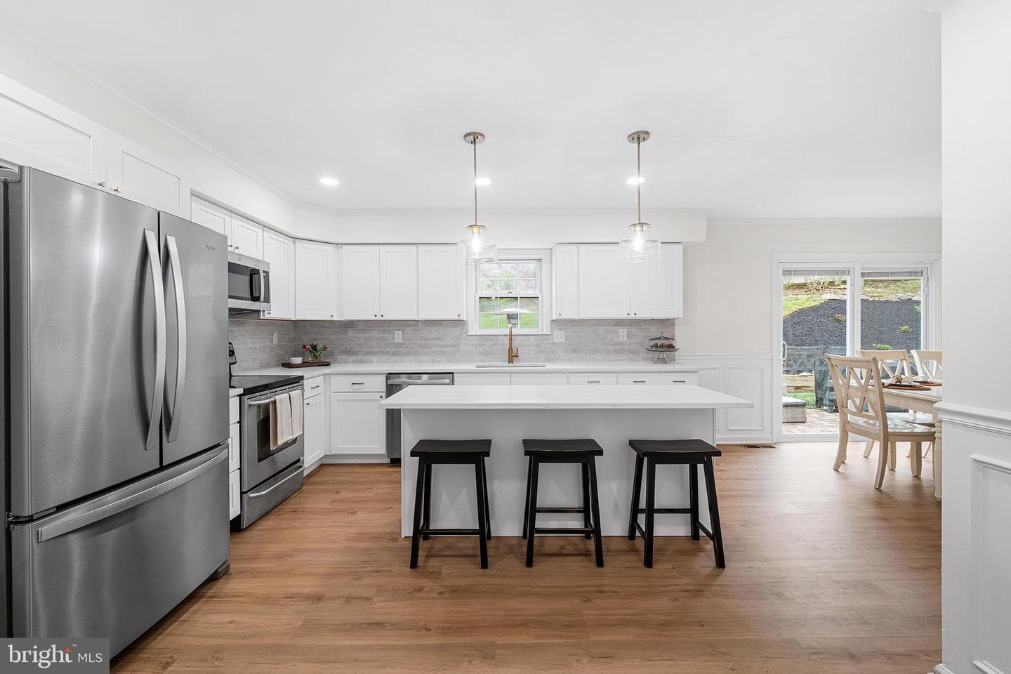 210 James Drive photo 13