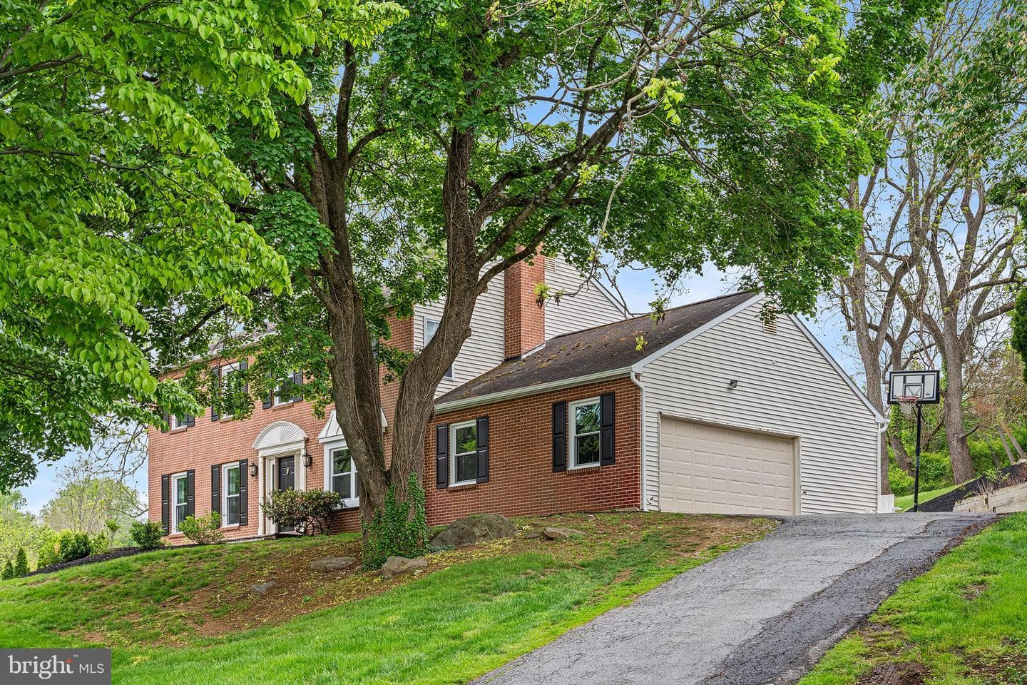 210 James Drive photo 35